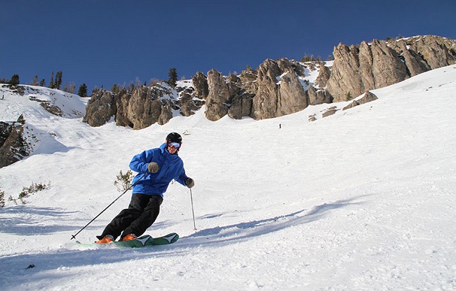 How to Ski Smarter in the Age of Multi-Mountain Passes