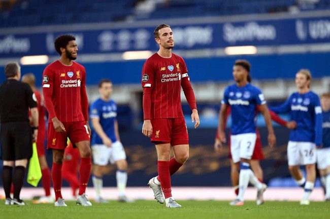 Liverpool Draws At Everton, a Momentary Pause Before its Party