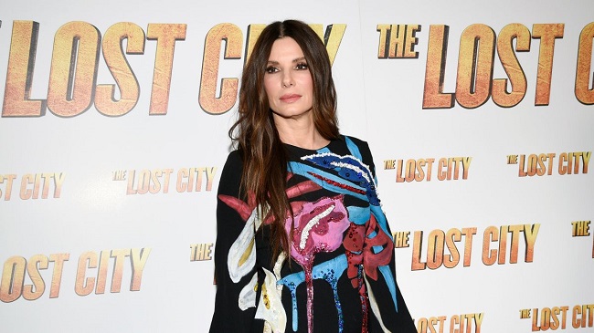 Sandra Bullock Credits Her Children With Pulling Herself Together ...