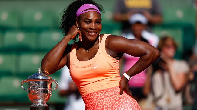 Serena Williams Wins First Night Match in French Open History